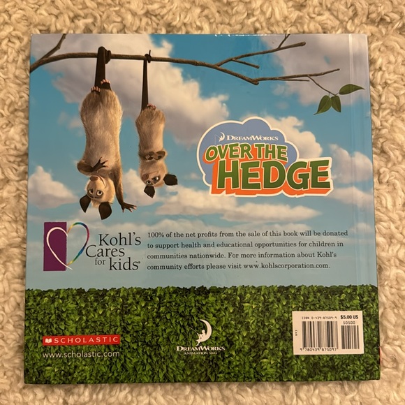 COPY - 🏖️2/6.00🏖️ Dreamworks Over the Hedge Meet the neighbors, hardcover, 2006 - Picture 2 of 5